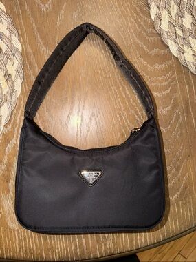 Small black nylon purse hand bag NEW